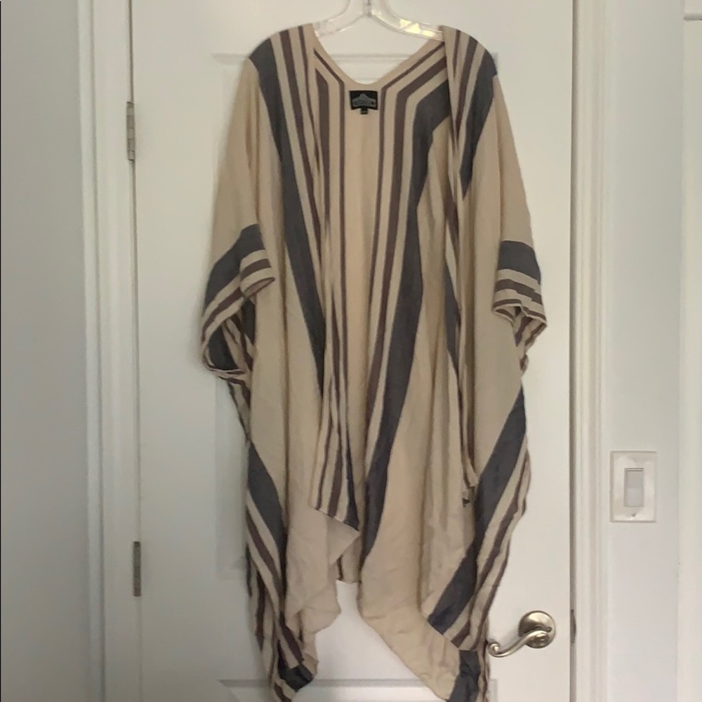 Angie striped kimono